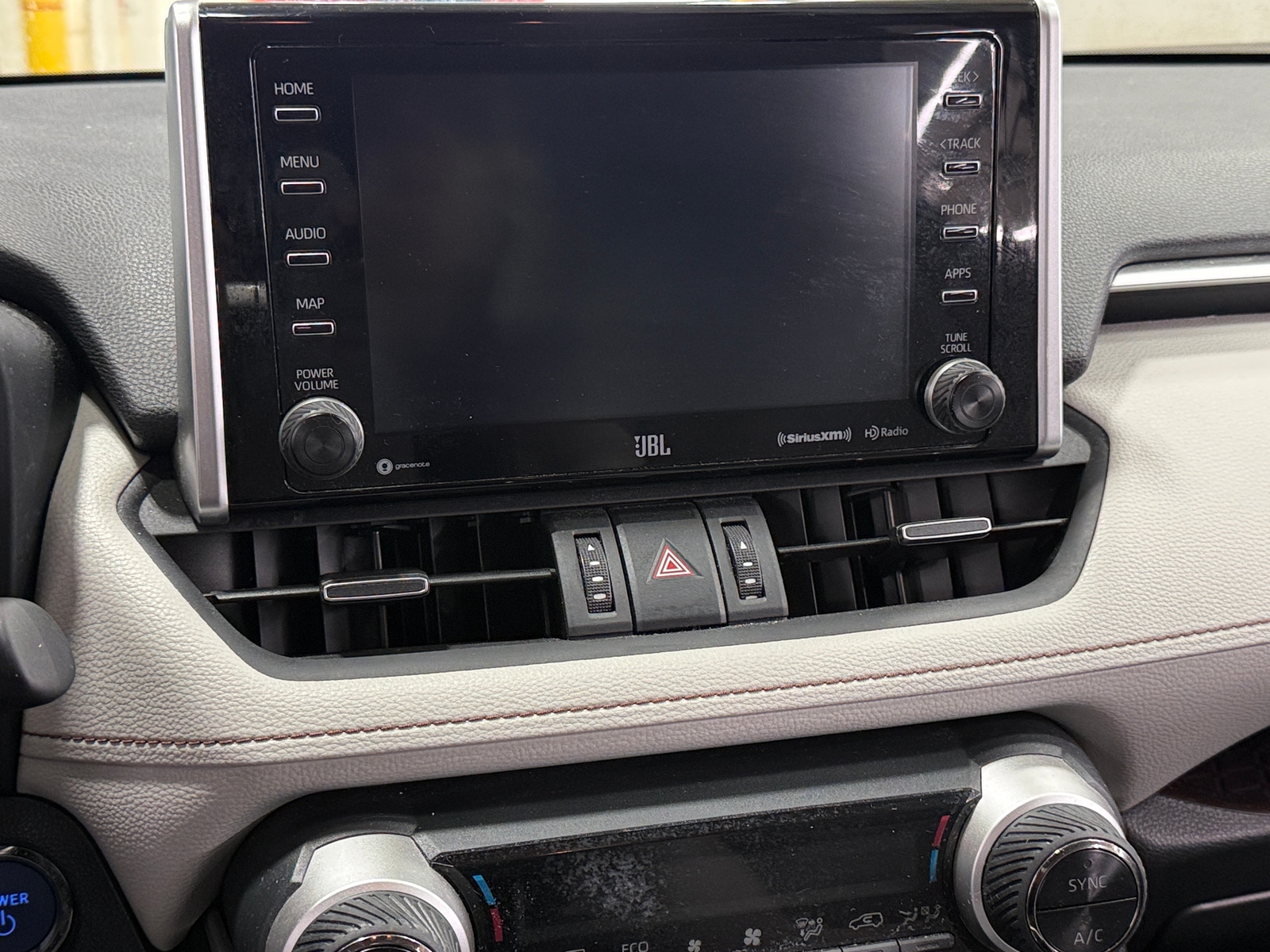 Thumbnail: 2020 Toyota RAV4 - 3