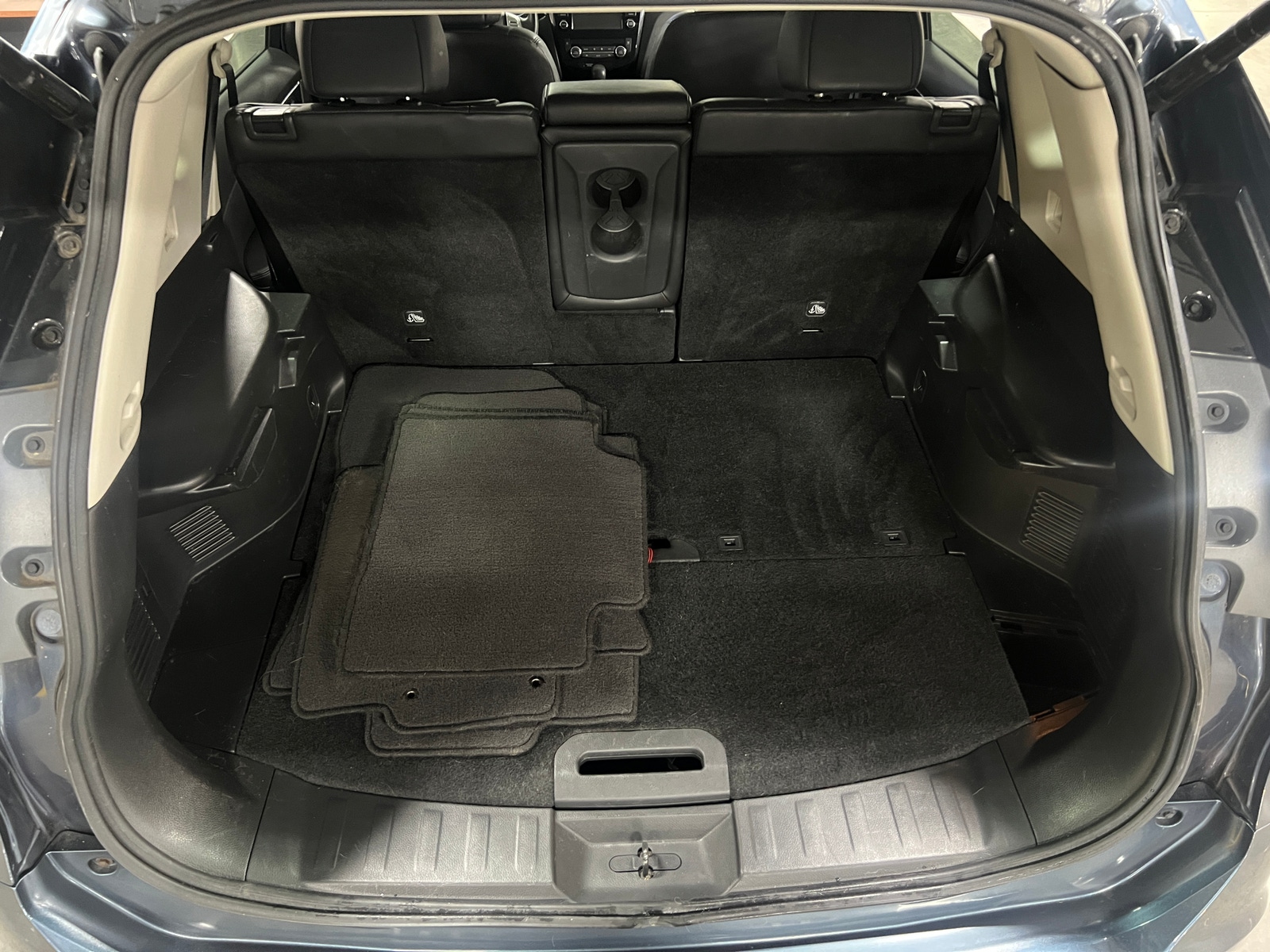 Thumbnail: 2014 Nissan Rogue - 6