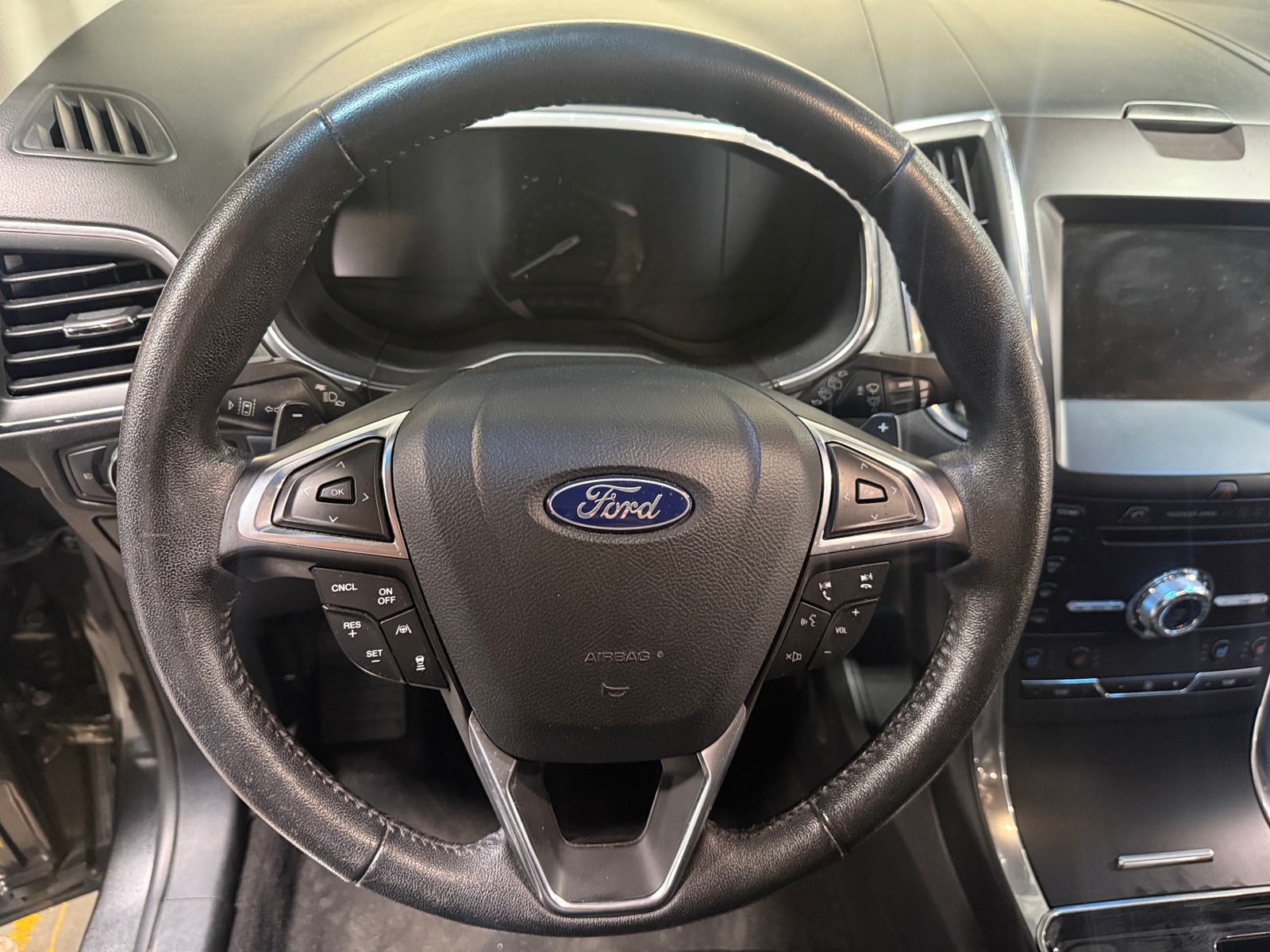 Thumbnail: 2019 Ford Edge - 4