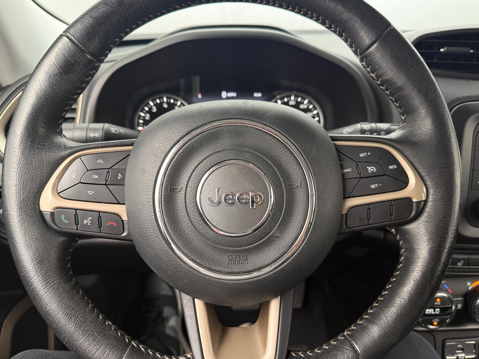 Thumbnail: 2016 Jeep Renegade - 4