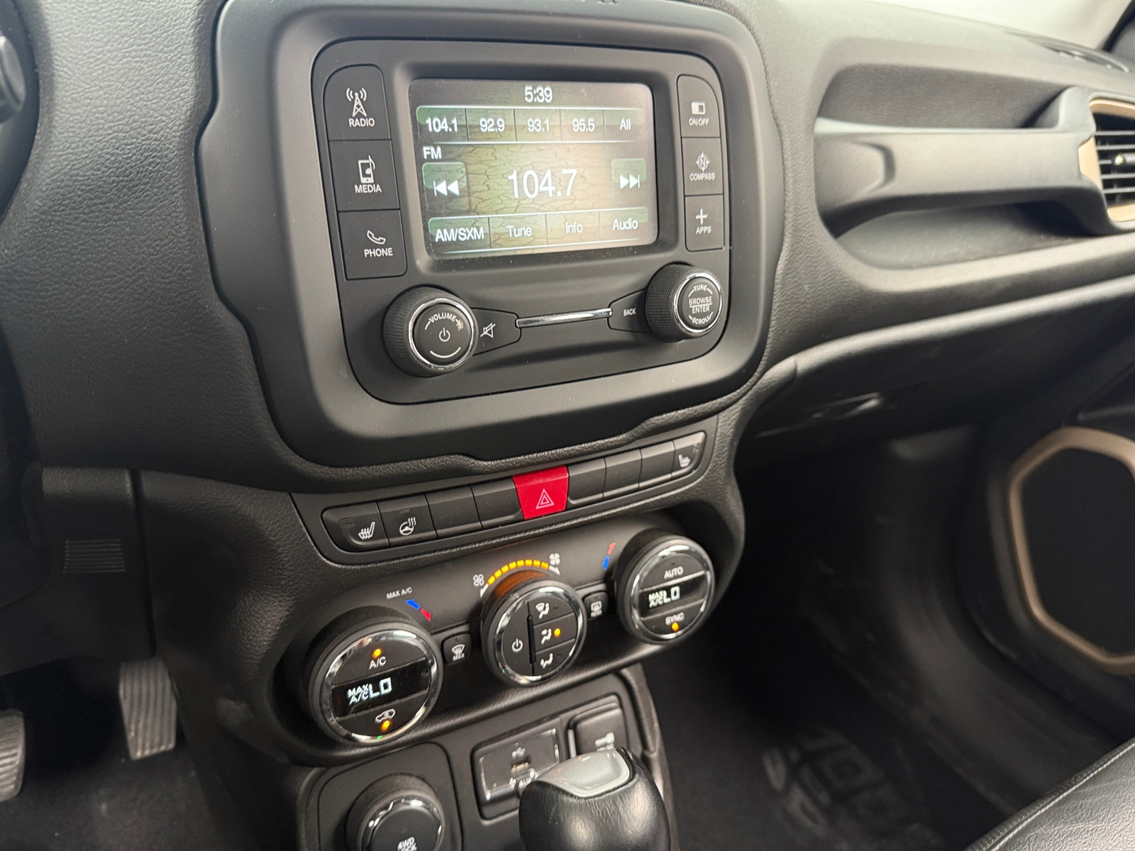 Thumbnail: 2016 Jeep Renegade - 3