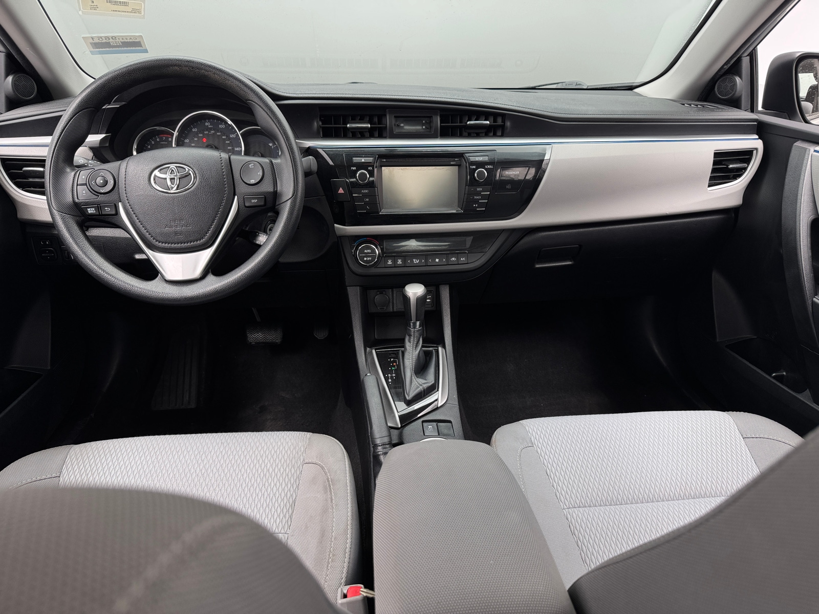 Thumbnail: 2016 Toyota Corolla - 3