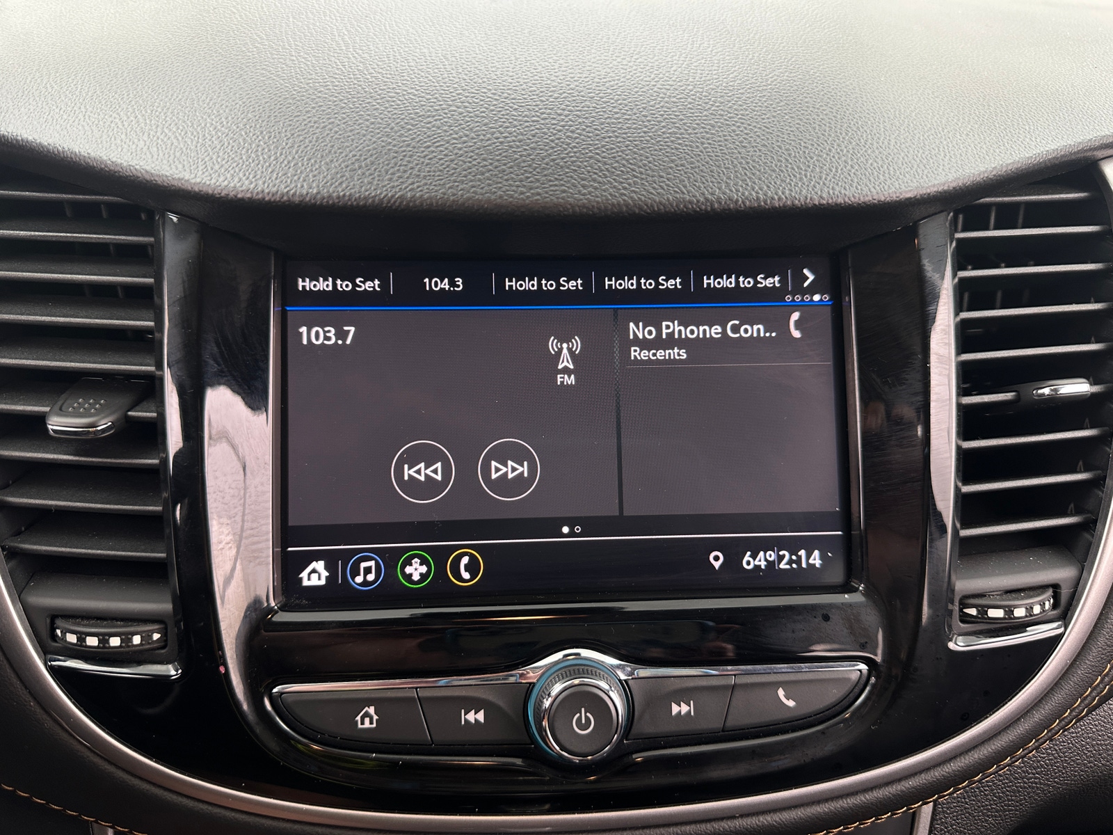 Thumbnail: 2022 Chevrolet Trax - 4