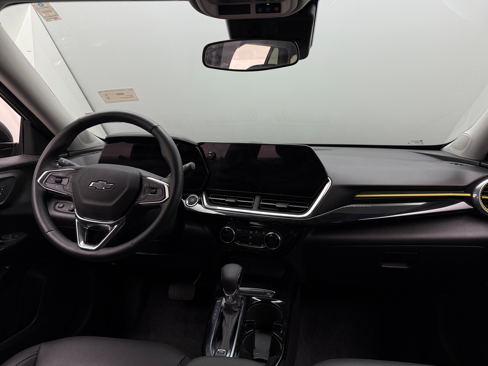 Thumbnail: 2024 Chevrolet Trax - 2