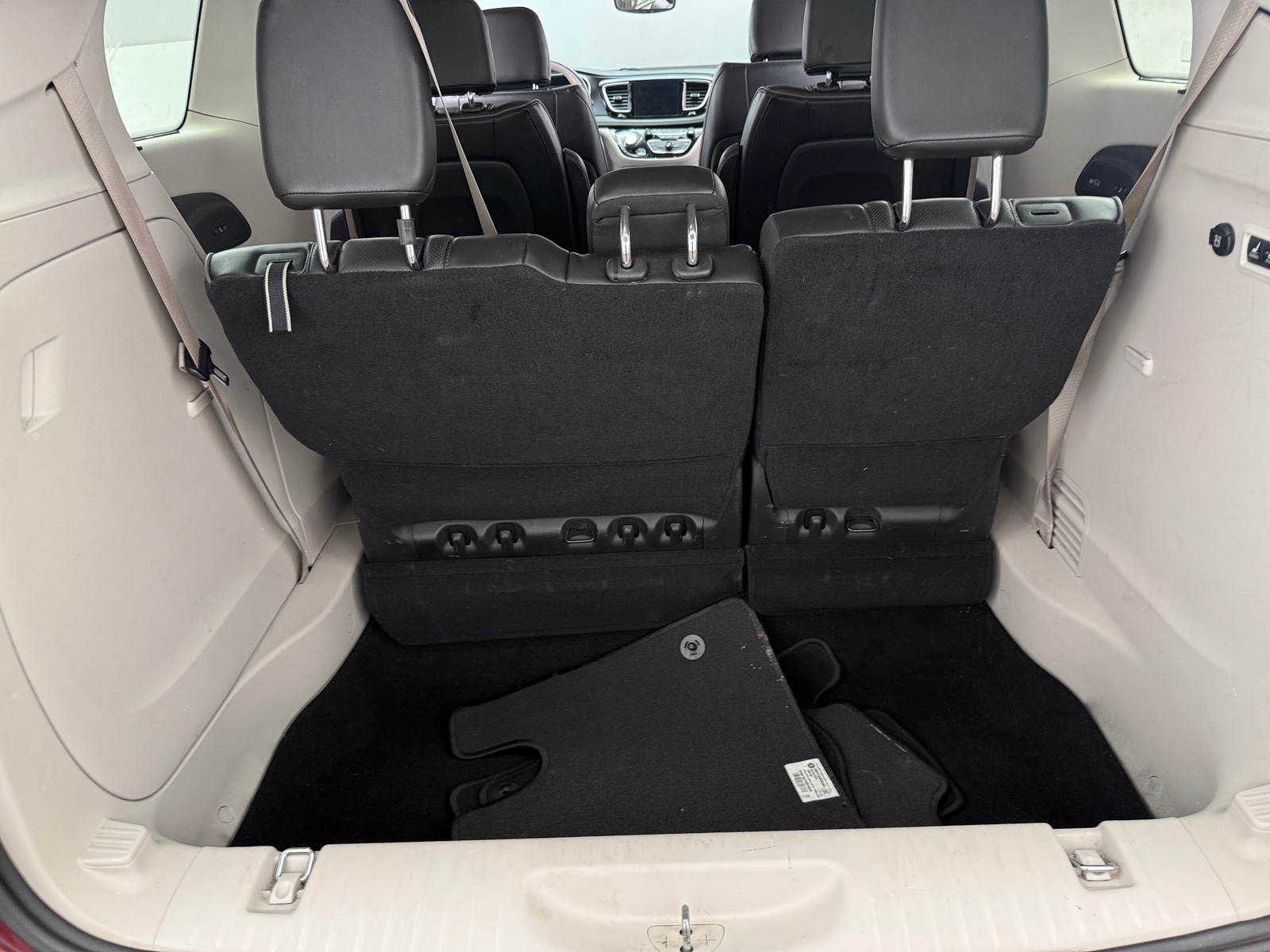 Thumbnail: 2020 Chrysler Pacifica - 6