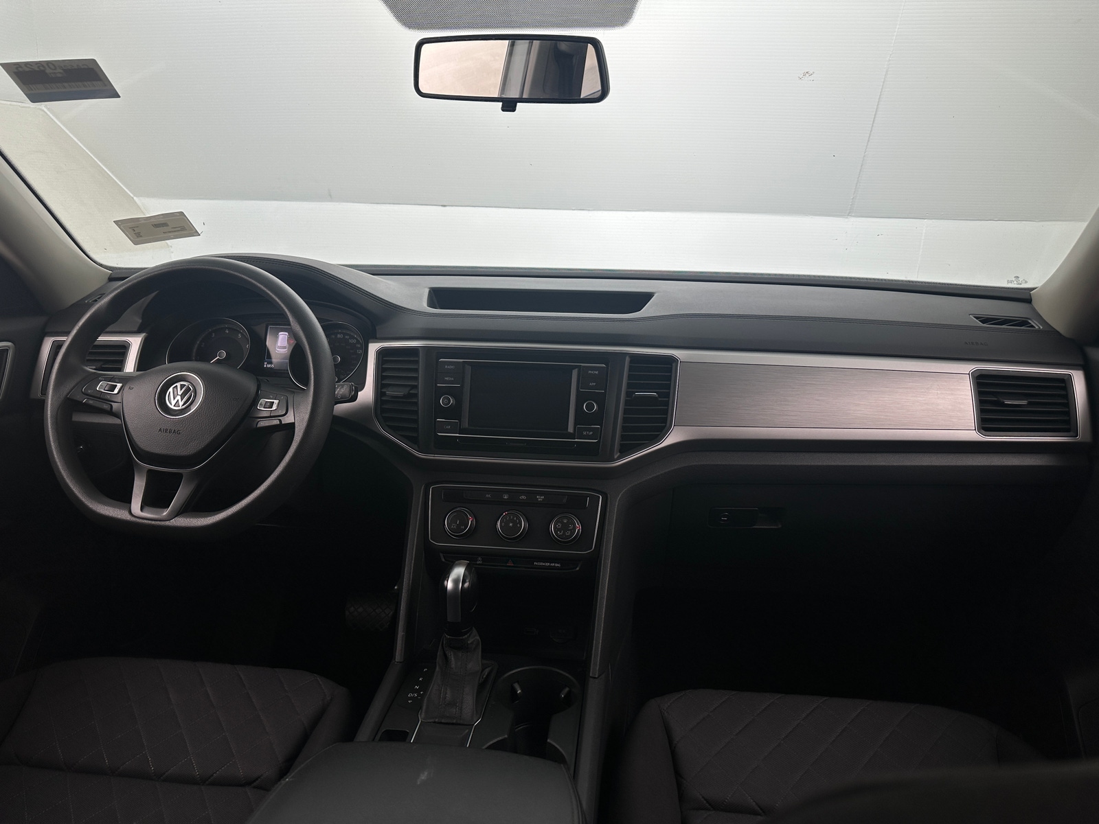 Thumbnail: 2018 Volkswagen Atlas - 3