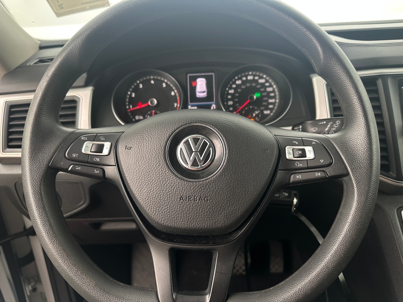 Thumbnail: 2018 Volkswagen Atlas - 5