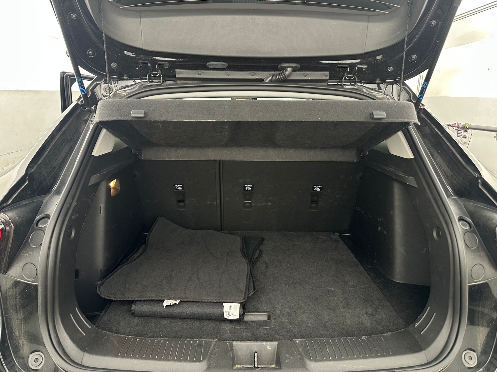 Thumbnail: 2025 Chevrolet Trax - 7