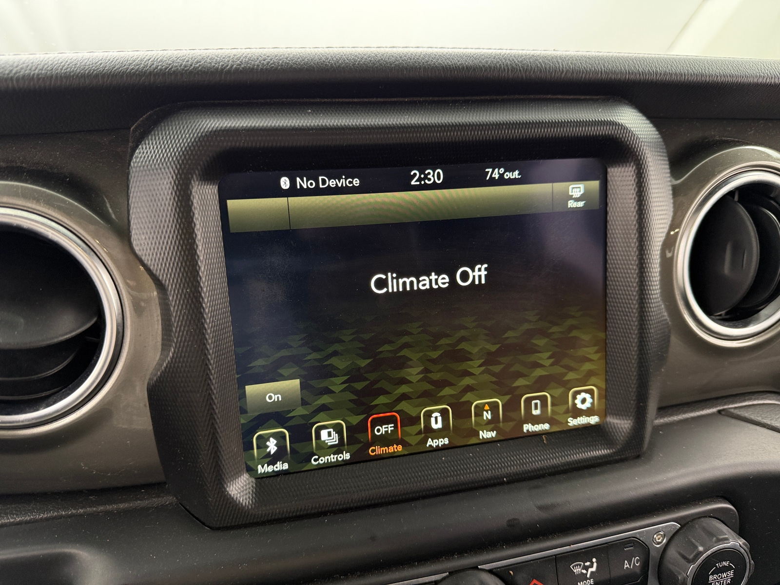 Thumbnail: 2023 Jeep Gladiator - 4