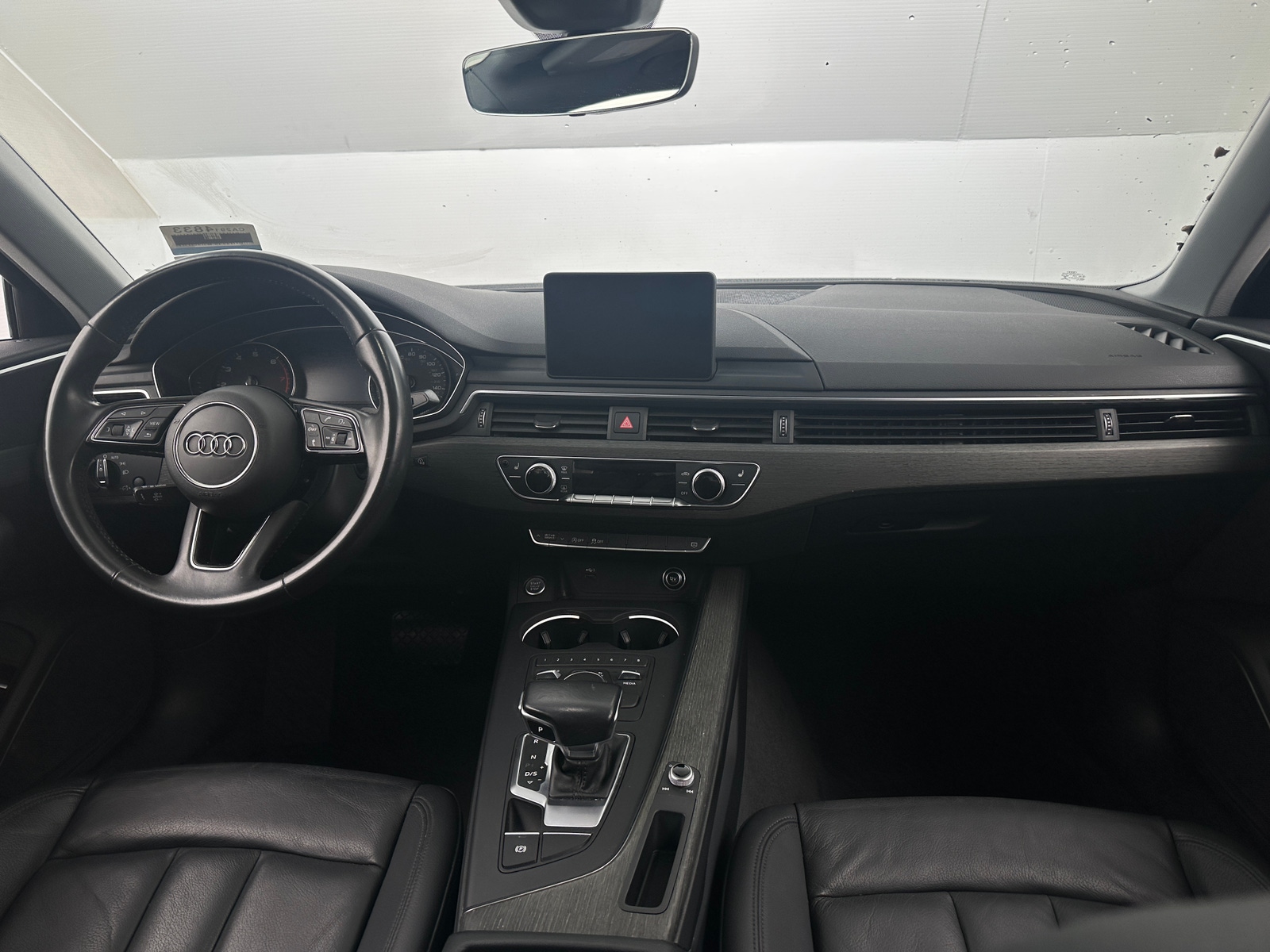 Thumbnail: 2019 Audi A4 - 2