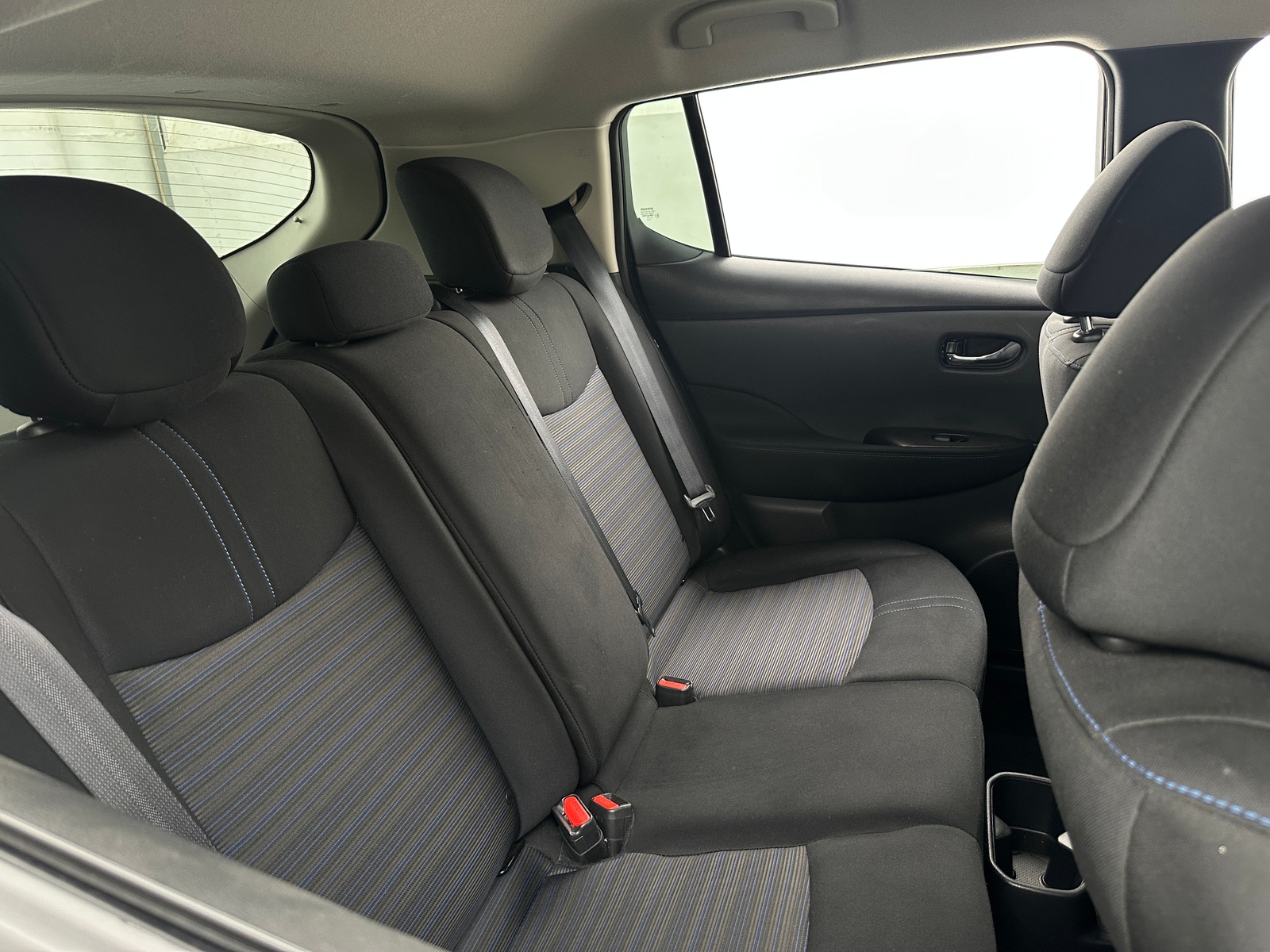 Thumbnail: 2023 Nissan Leaf - 6