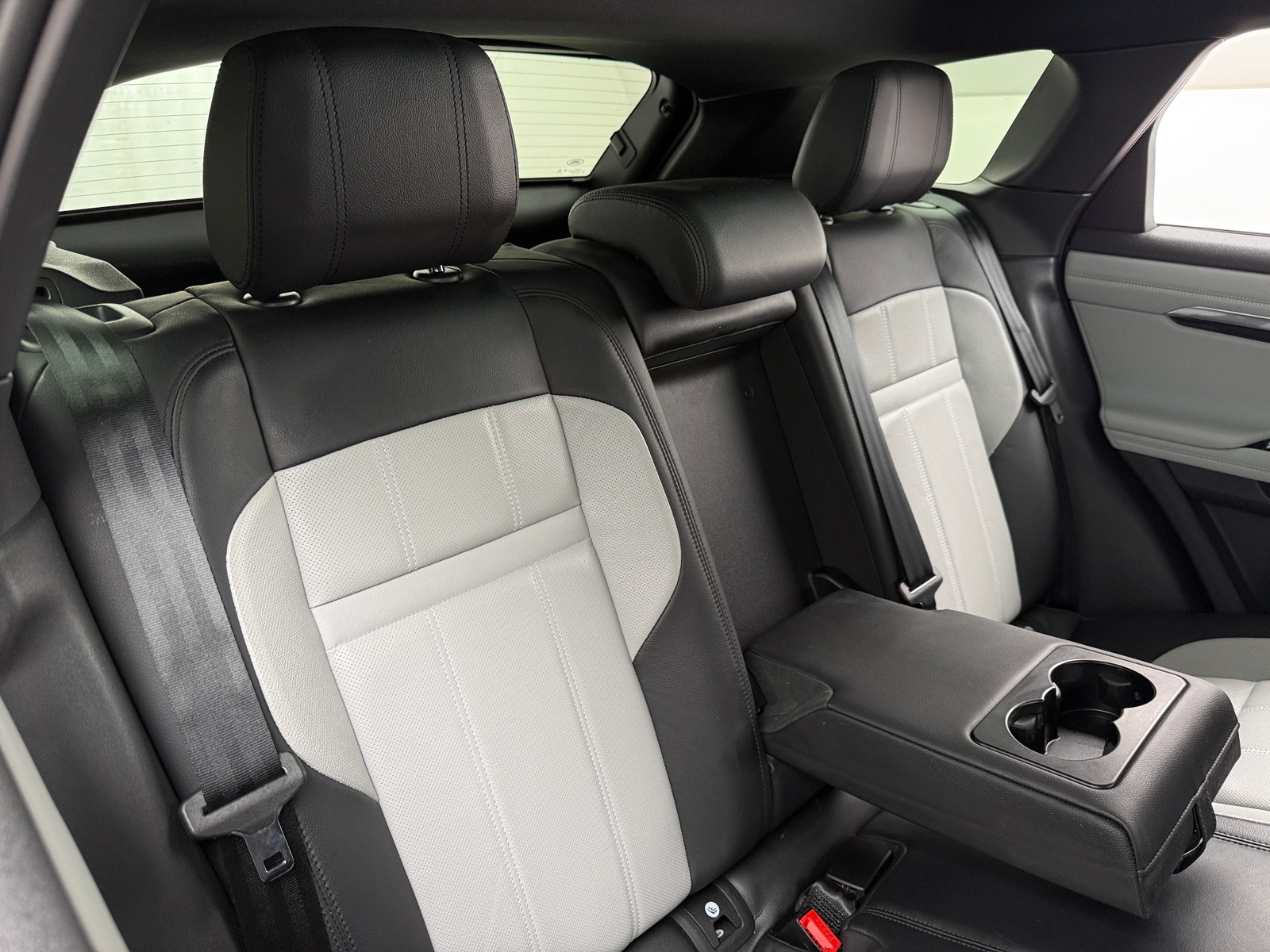 Thumbnail: 2021 Land Rover Range Rover Evoque - 5