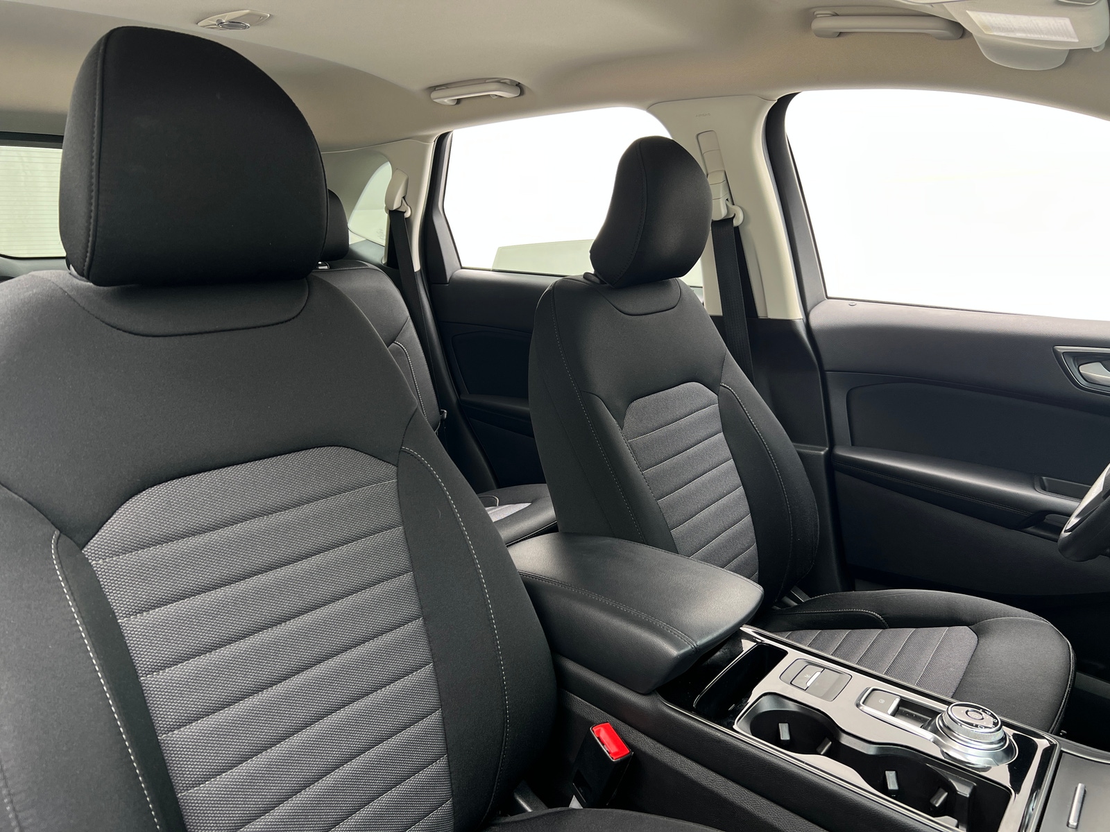 Thumbnail: 2019 Ford Edge - 2