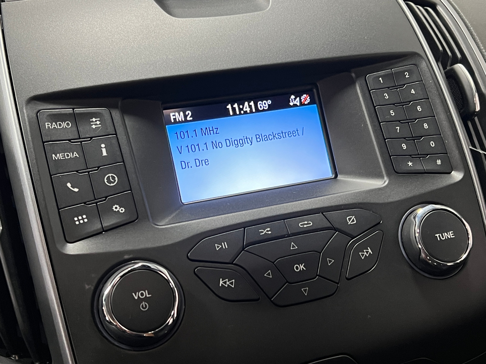 Thumbnail: 2019 Ford Edge - 4