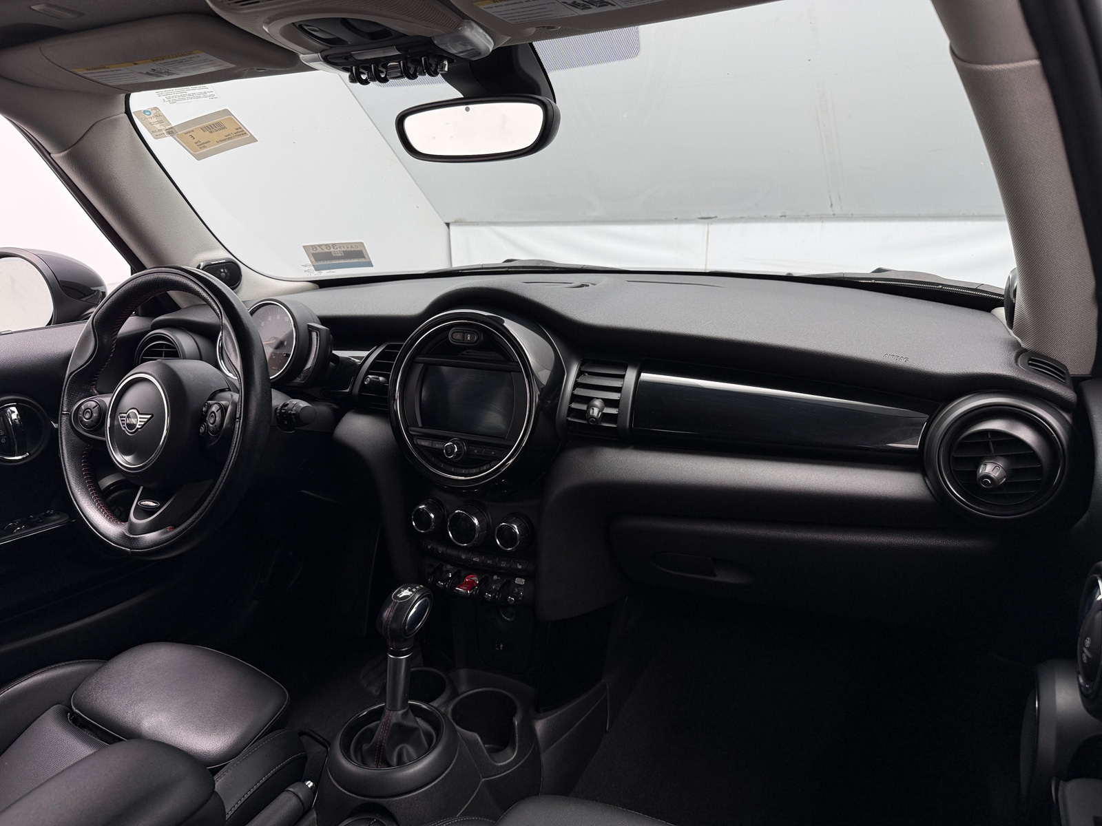 Thumbnail: 2019 MINI Cooper Hardtop - 2