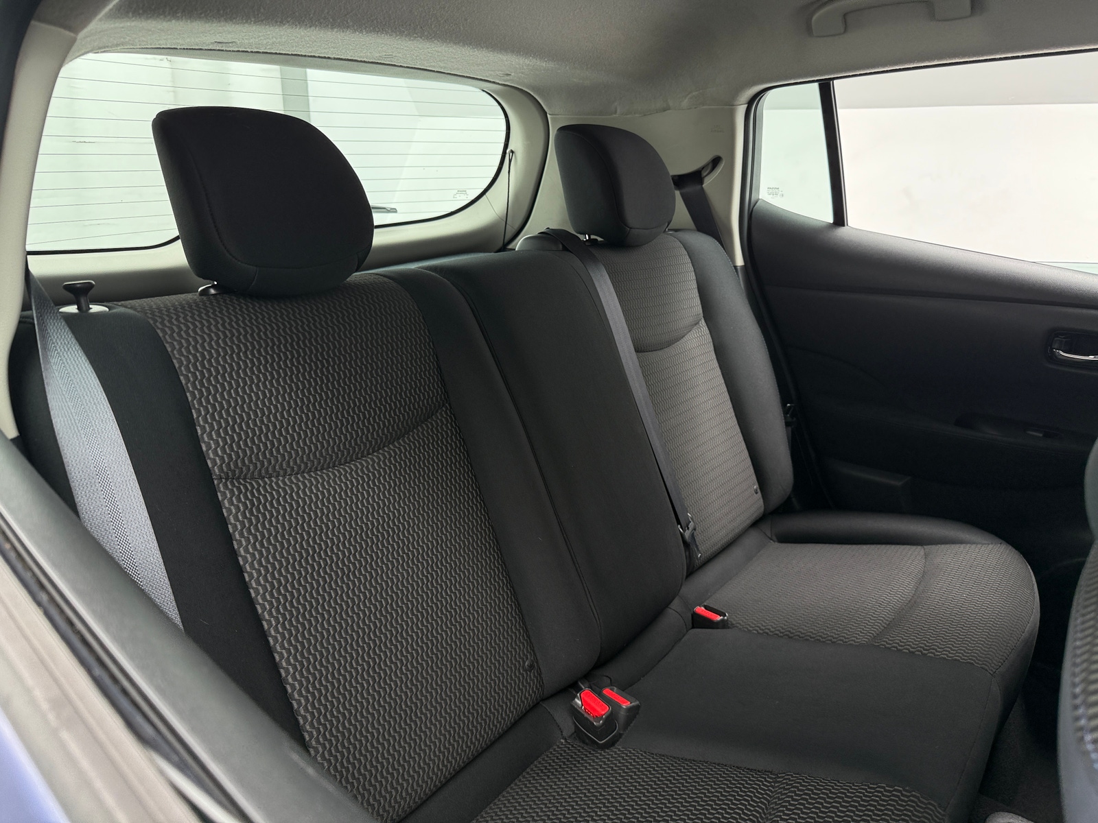 Thumbnail: 2017 Nissan Leaf - 6