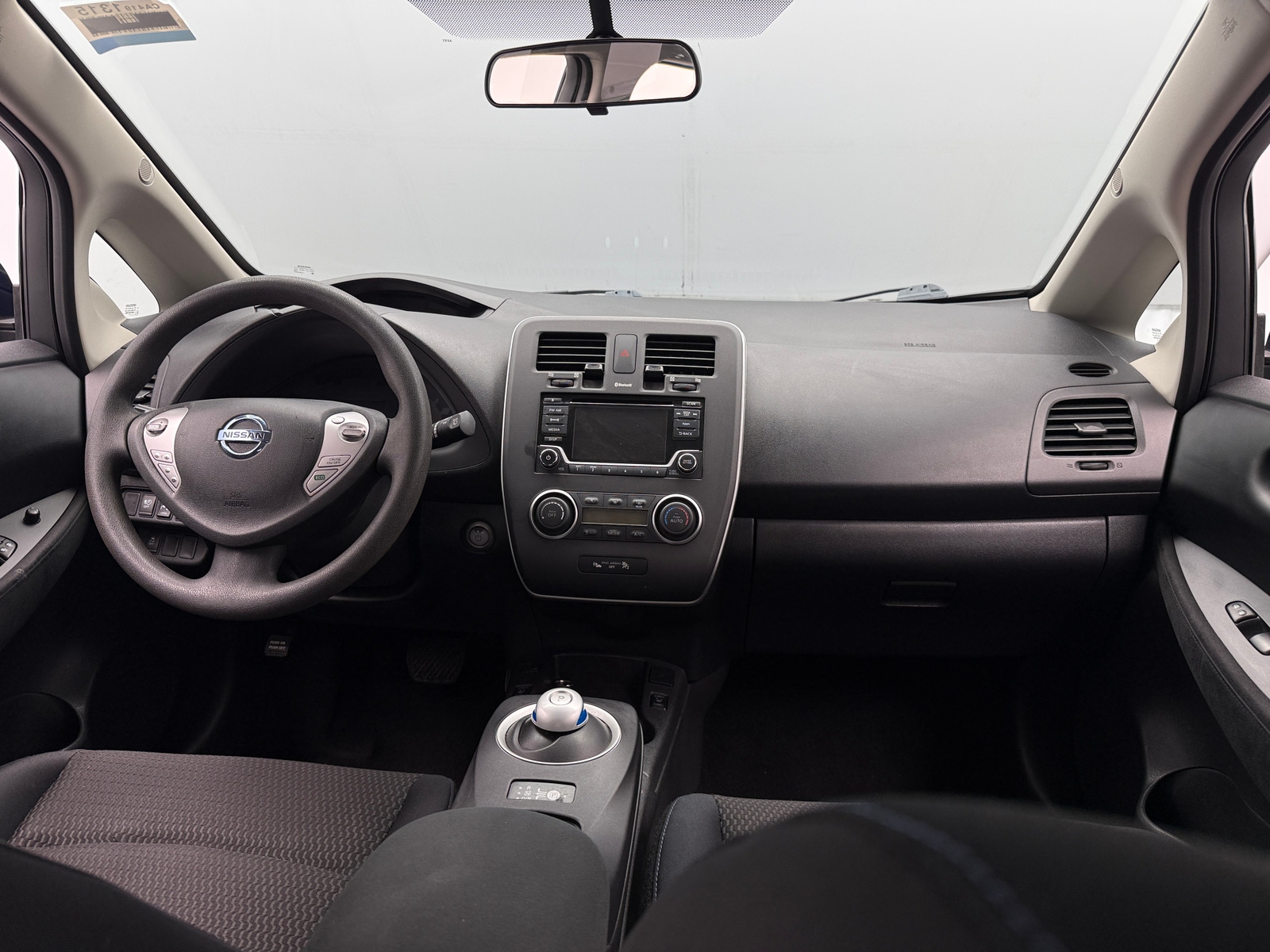 Thumbnail: 2017 Nissan Leaf - 3