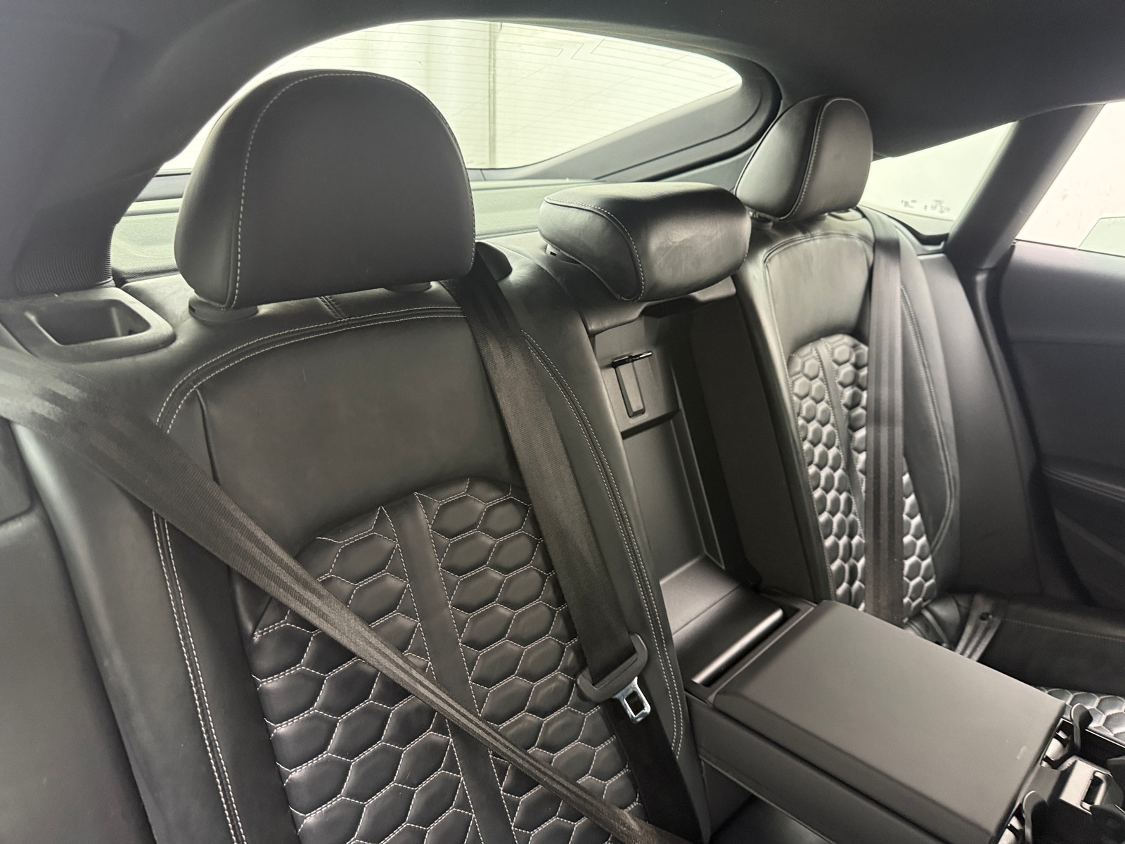 Thumbnail: 2023 Audi RS 5 - 5