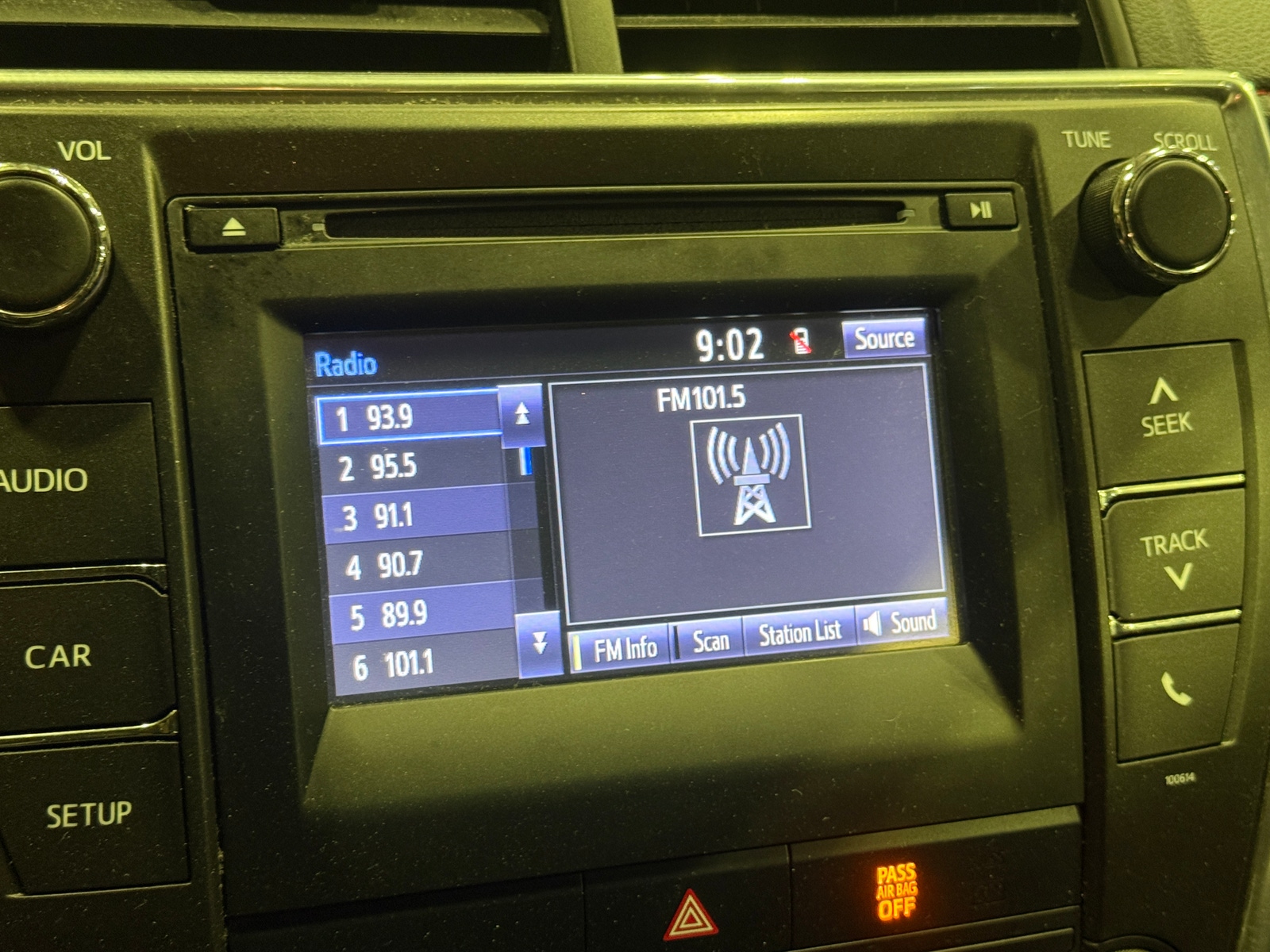 Thumbnail: 2016 Toyota Camry - 4