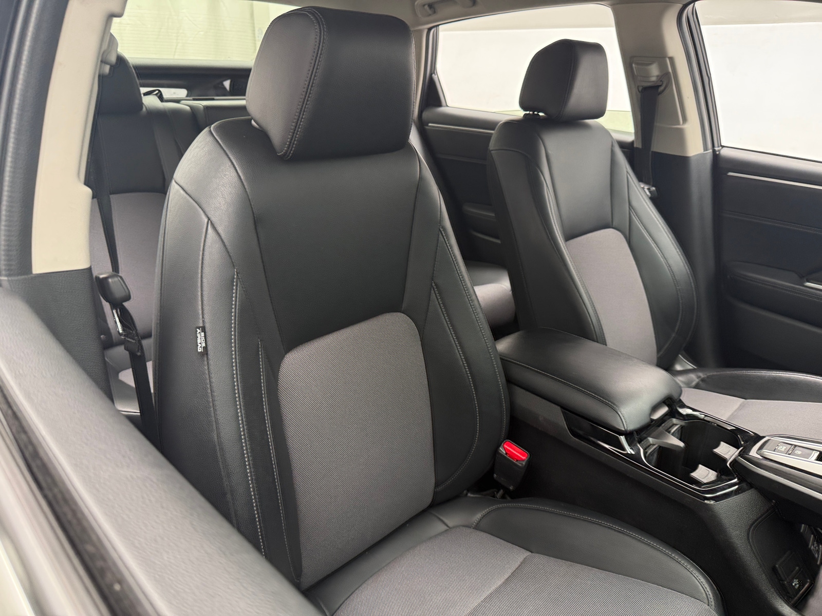 Thumbnail: 2018 Honda Clarity - 2