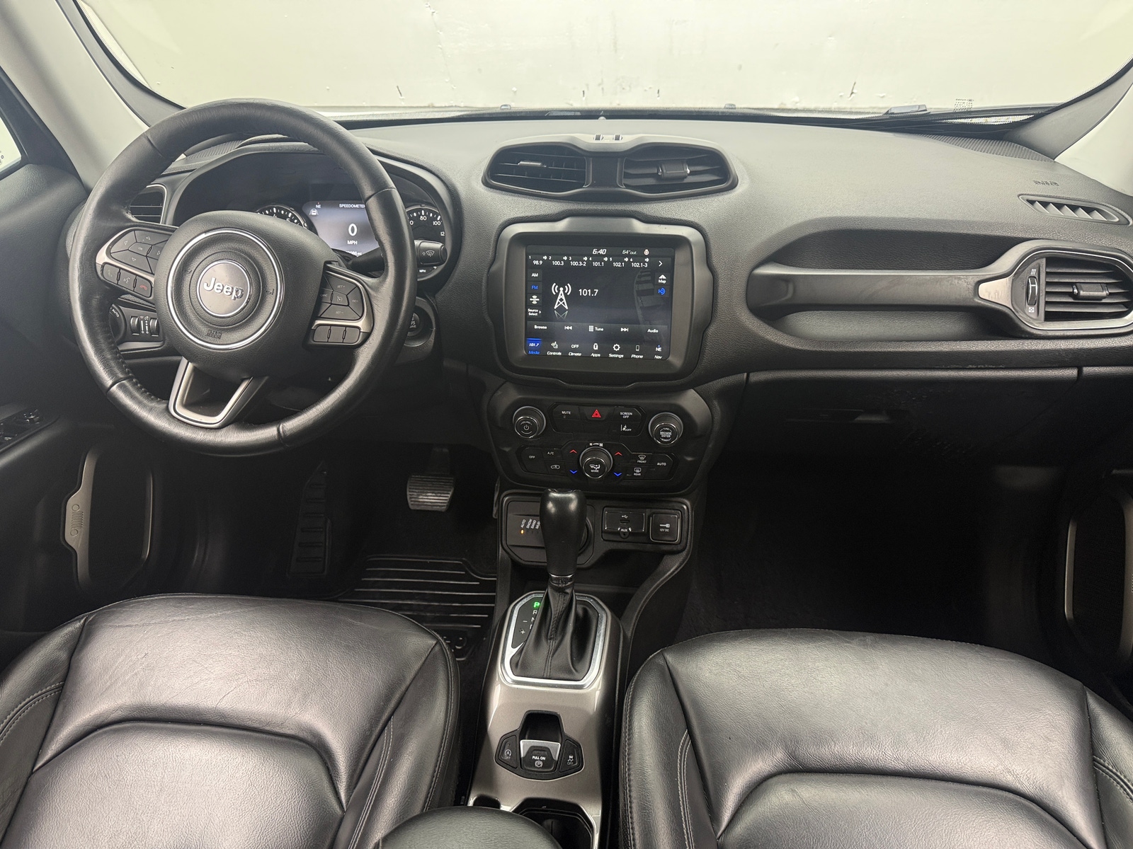 Thumbnail: 2022 Jeep Renegade - 2