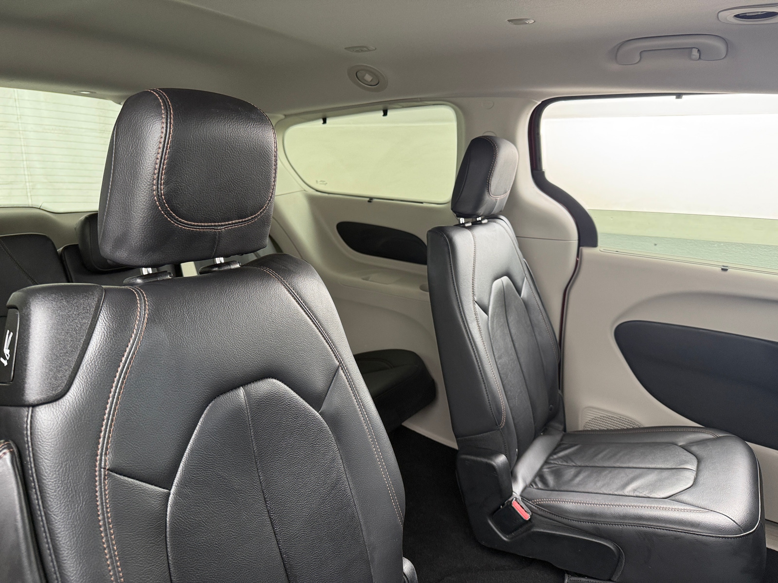 Thumbnail: 2017 Chrysler Pacifica - 5