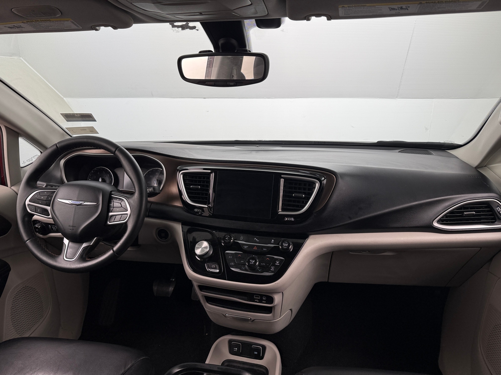 Thumbnail: 2017 Chrysler Pacifica - 2