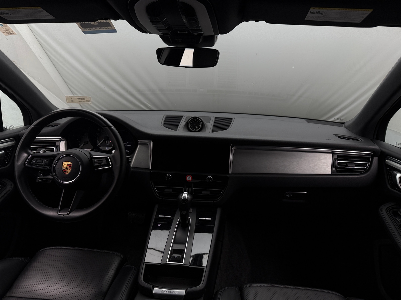 Thumbnail: 2023 Porsche Macan - 2