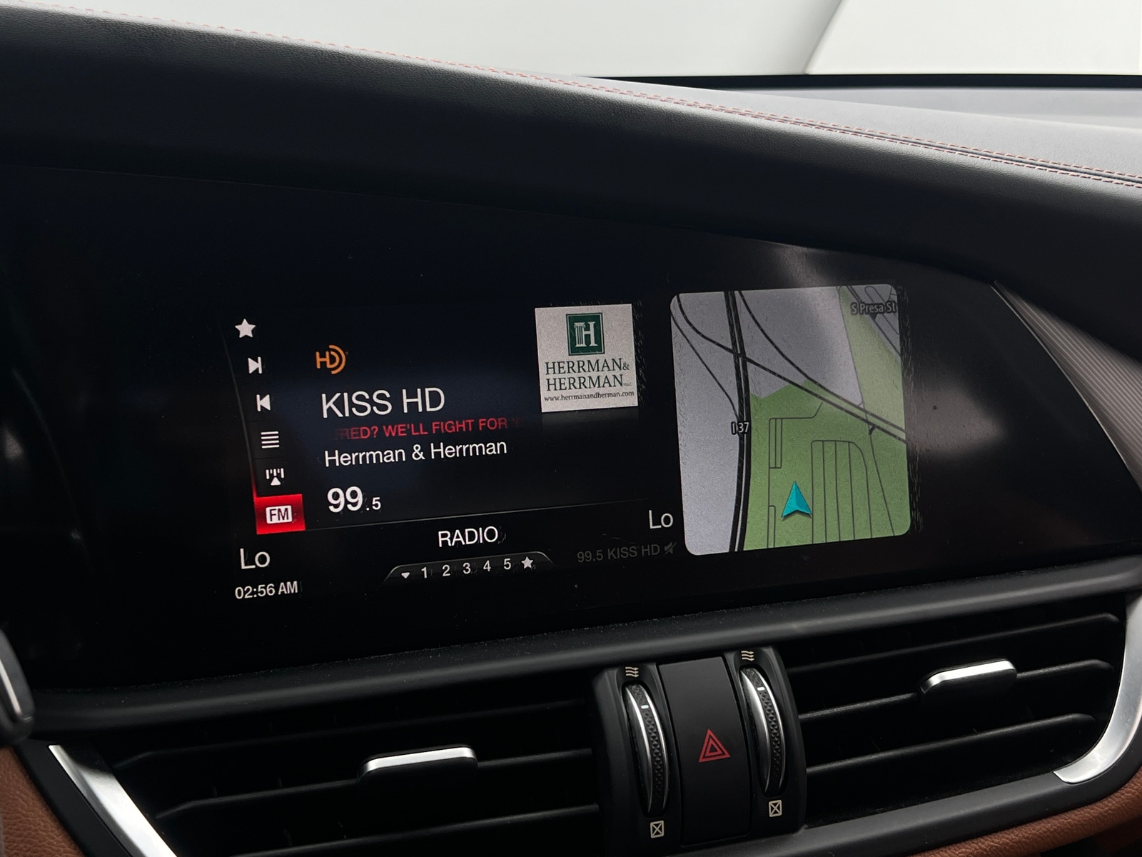 Thumbnail: 2019 Alfa Romeo Giulia - 3