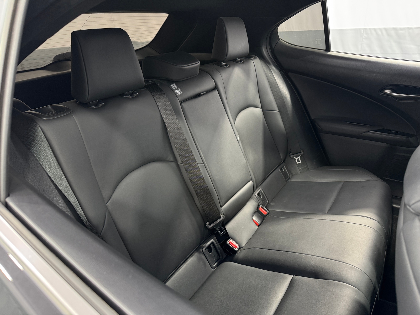 Thumbnail: 2021 Lexus UX - 5