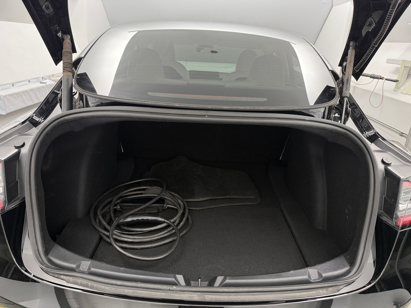 Thumbnail: 2023 Tesla Model 3 - 6