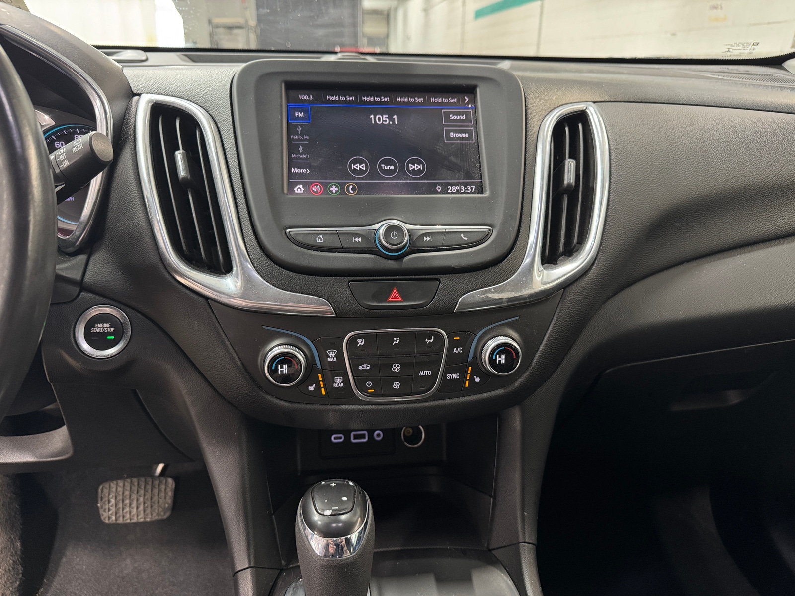 Thumbnail: 2020 Chevrolet Equinox - 4