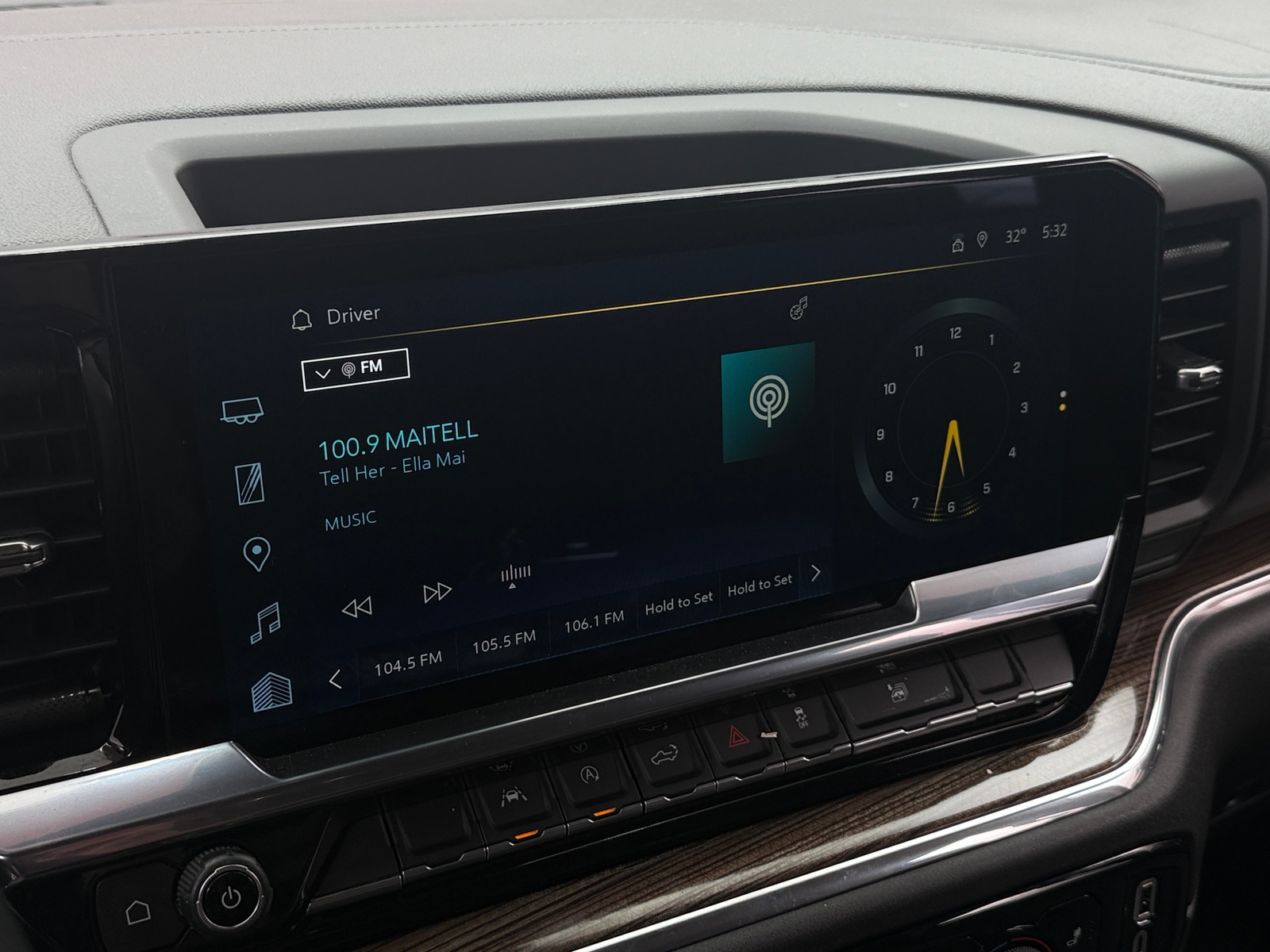 Thumbnail: 2023 Chevrolet Silverado 1500 - 4