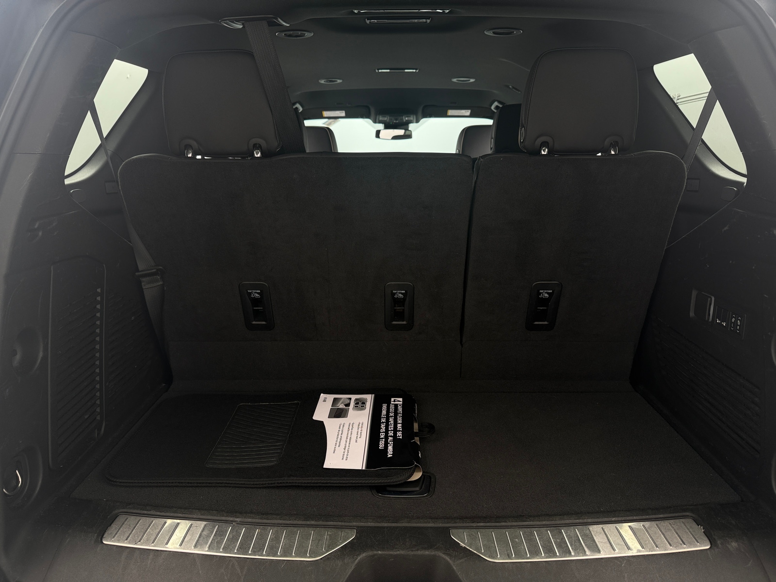 Thumbnail: 2024 Chevrolet Tahoe - 6