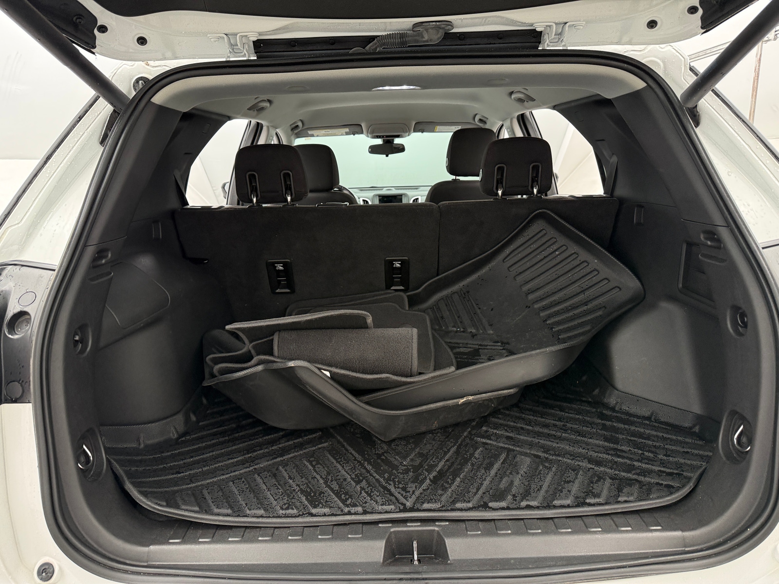 Thumbnail: 2019 Chevrolet Equinox - 7