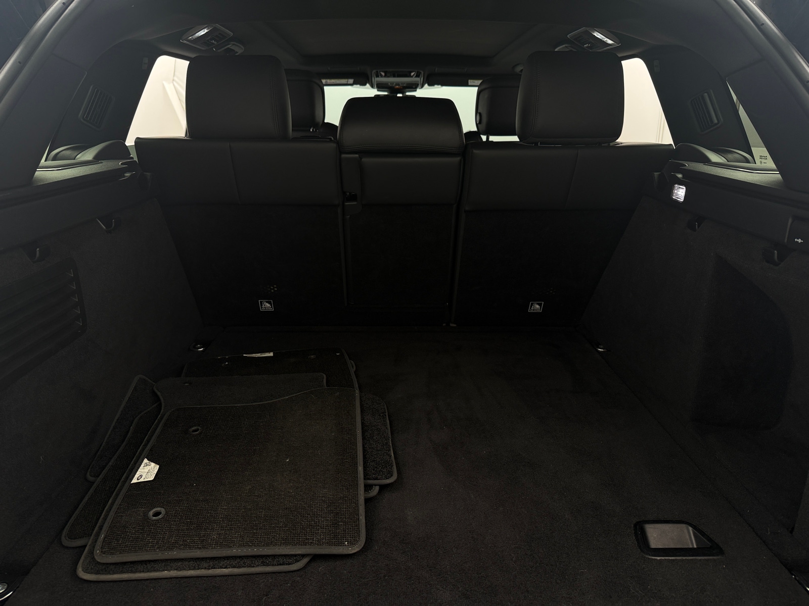 Thumbnail: 2022 Land Rover Range Rover Sport - 6