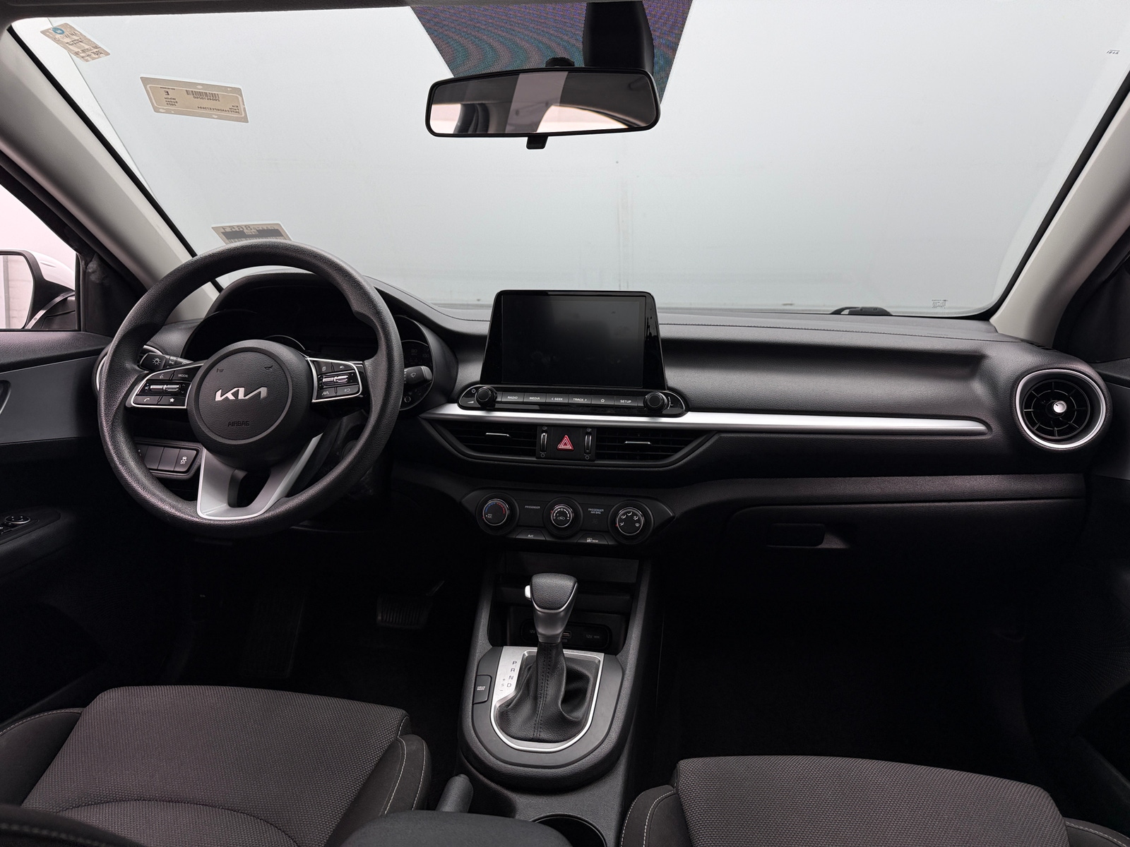 Thumbnail: 2023 Kia Forte - 3