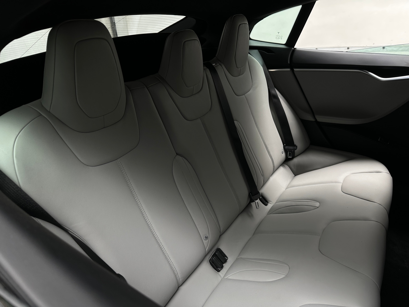 Thumbnail: 2016 Tesla Model S - 5