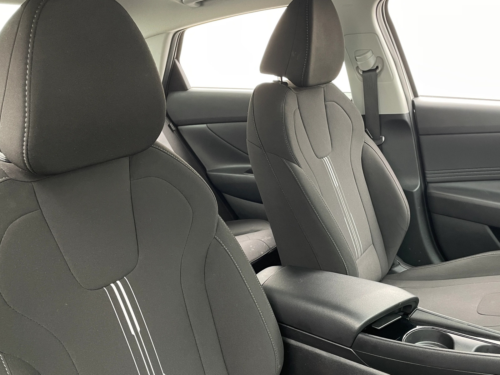 Thumbnail: 2025 Hyundai Elantra - 2