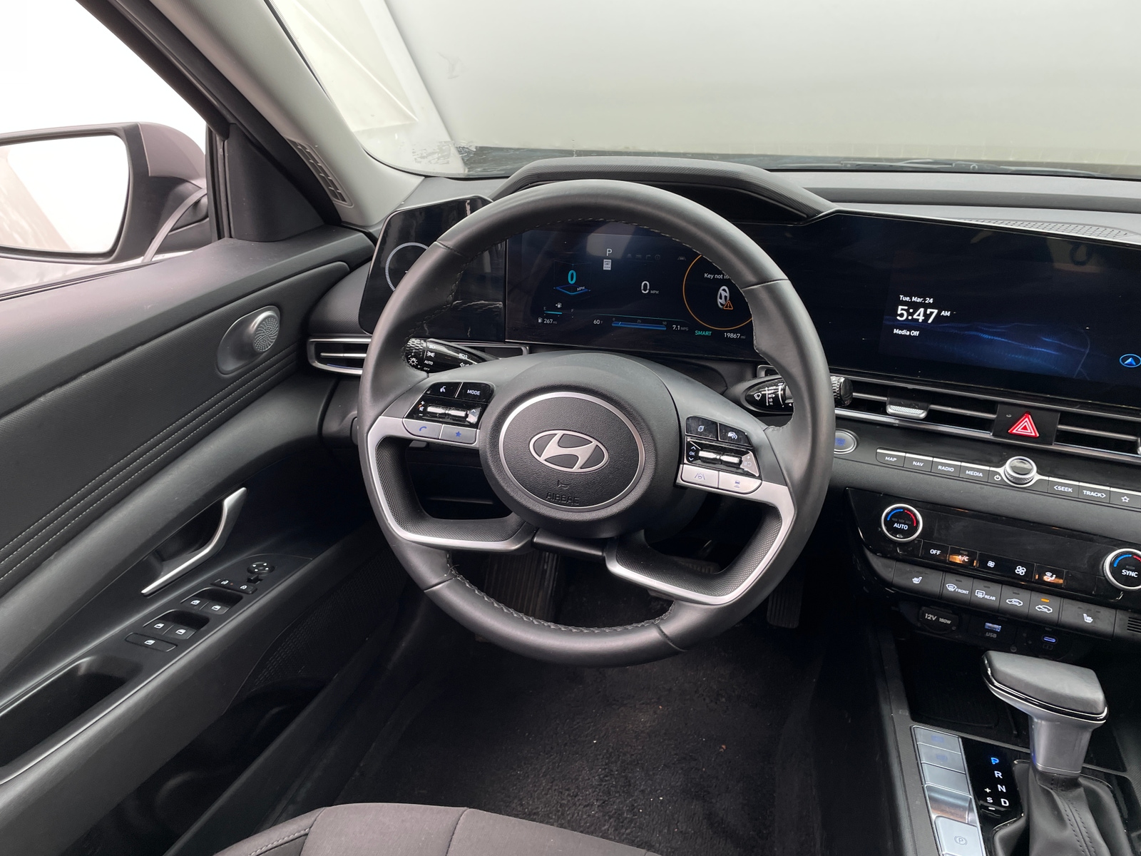 Thumbnail: 2025 Hyundai Elantra - 5