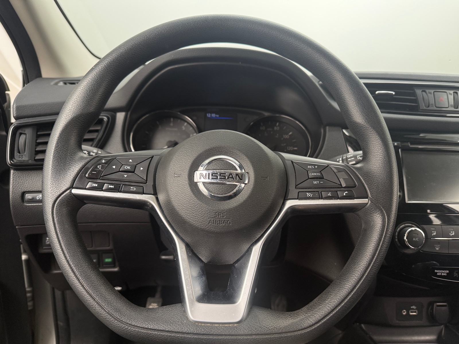 Thumbnail: 2020 Nissan Rogue Sport - 5