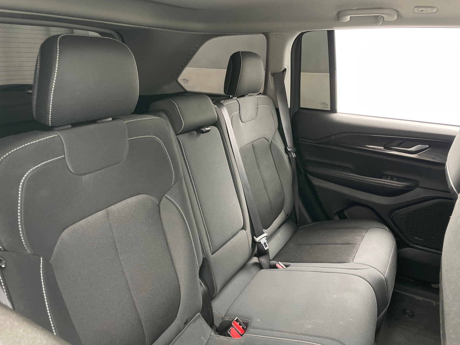 Thumbnail: 2023 Jeep Grand Cherokee - 6