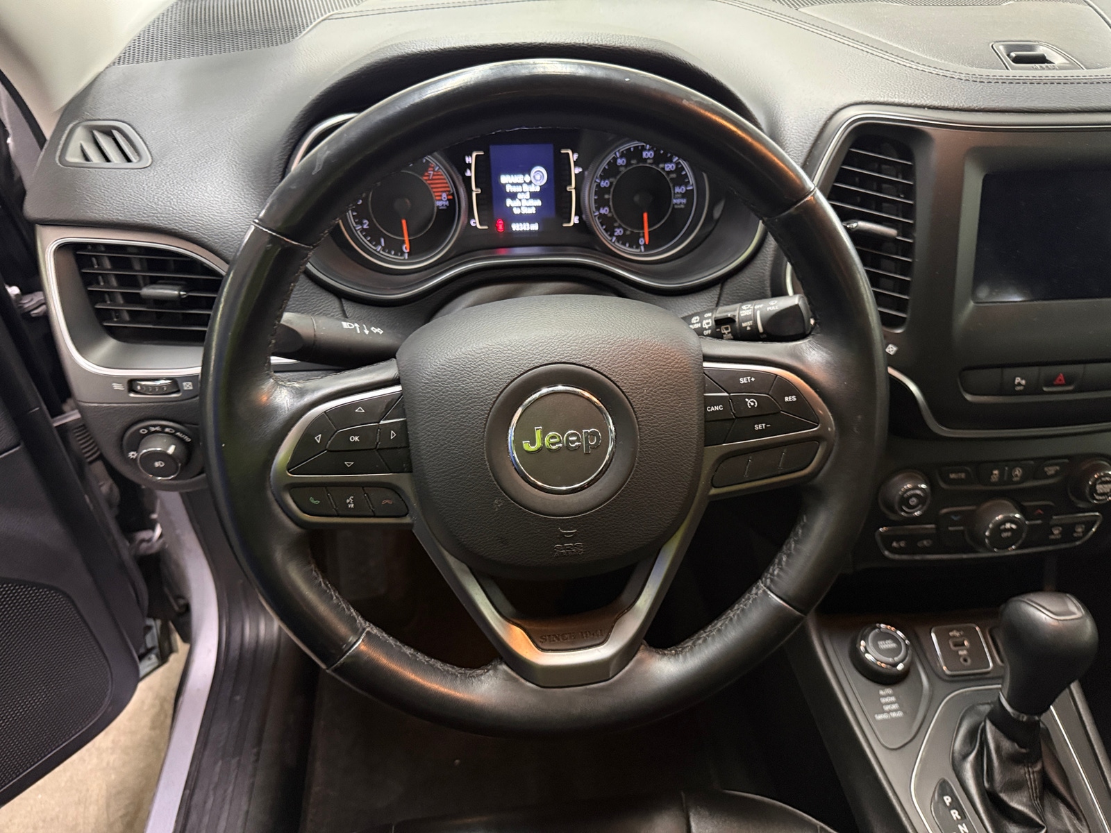 Thumbnail: 2019 Jeep Cherokee - 5