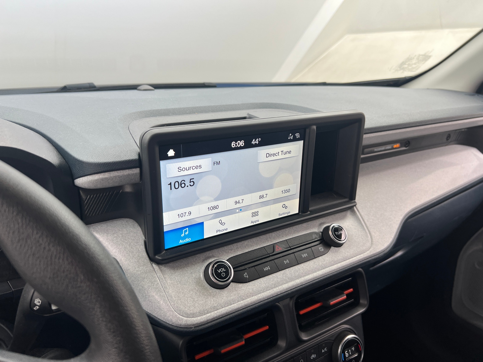 Thumbnail: 2022 Ford Maverick - 4