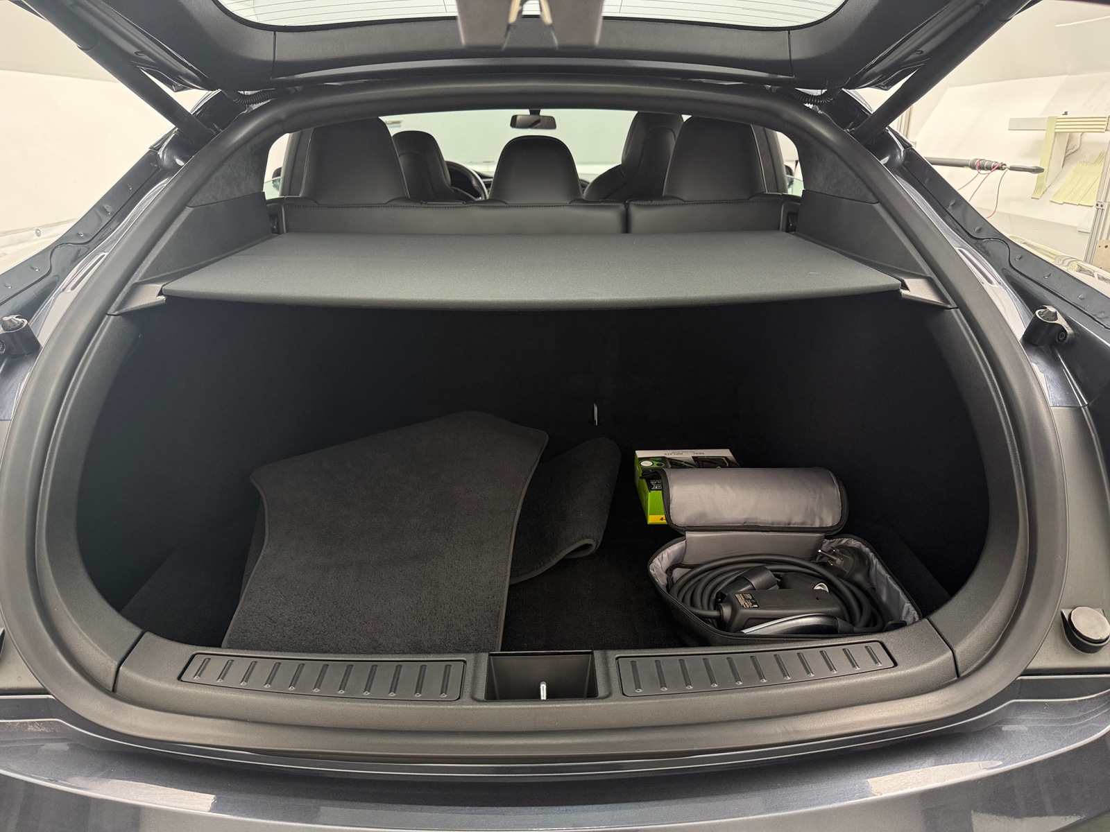 Thumbnail: 2017 Tesla Model S - 6