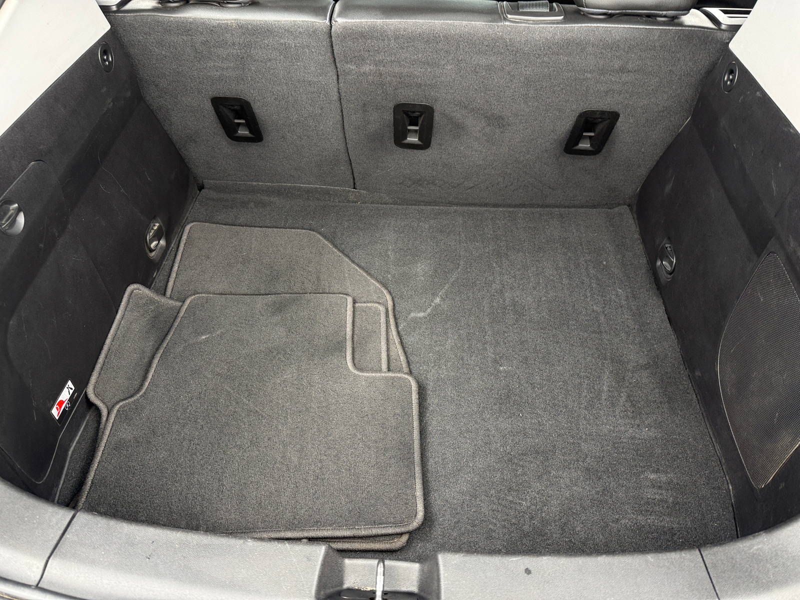 Thumbnail: 2018 Chevrolet Volt - 6