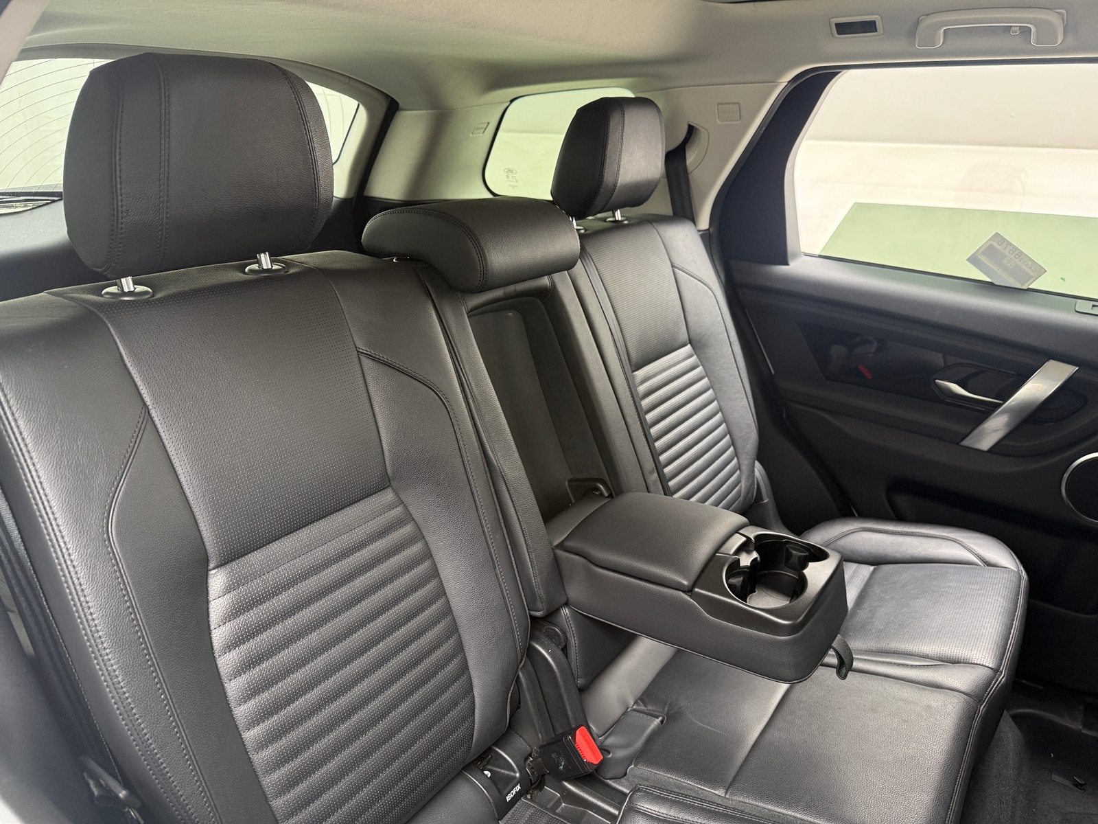 Thumbnail: 2020 Land Rover Discovery Sport - 5