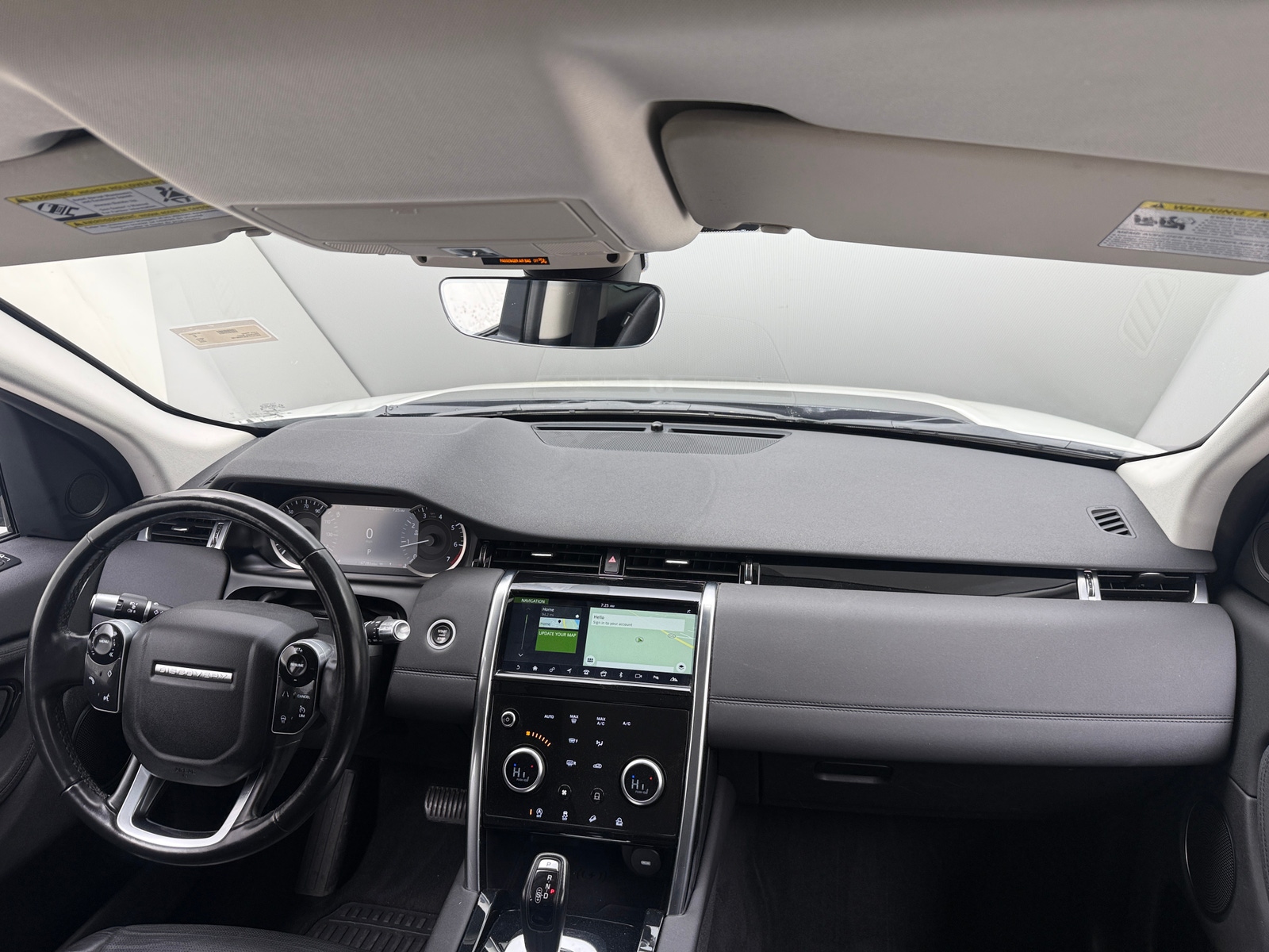 Thumbnail: 2020 Land Rover Discovery Sport - 2