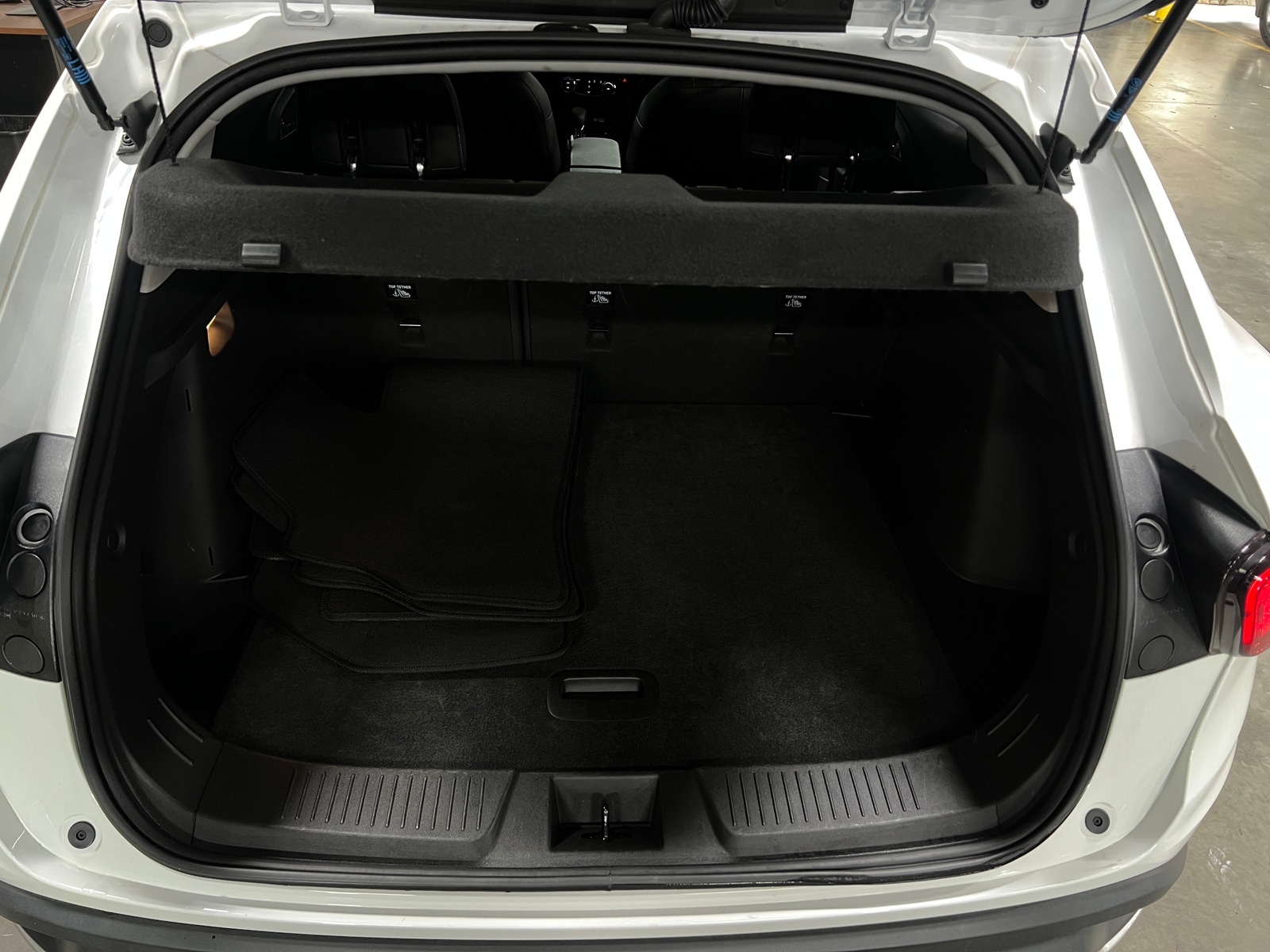 Thumbnail: 2025 Chevrolet Trax - 7