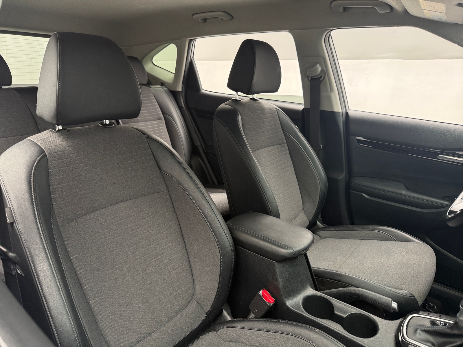 Thumbnail: 2023 Kia Seltos - 2